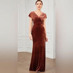 Ever Pretty Plus Size Velvet Pleated V-Neck Cap Sleeve Evening Dress 18 NWOT